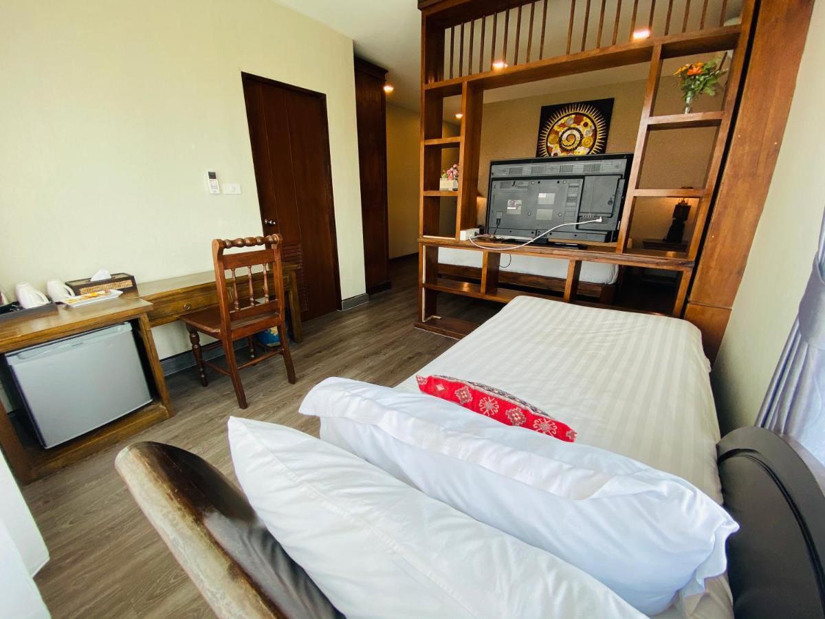 C Hotel Boutique And Comfort Chiang Mai Luaran gambar